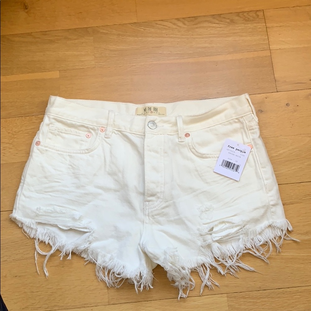 Brand new with tags on. Free People shorts